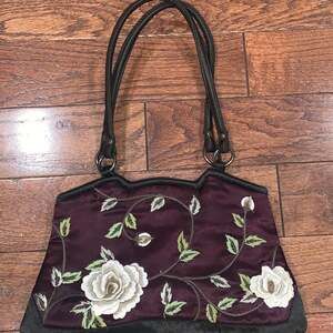 Vintage Dolce Vita Embroidered Floral Black Clutch Bag